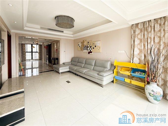 鸣北小区146平155万精装送车位