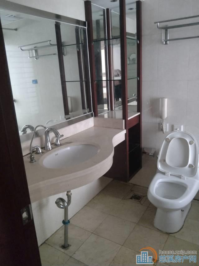 波斯曼700-1200元，多套，🔑在