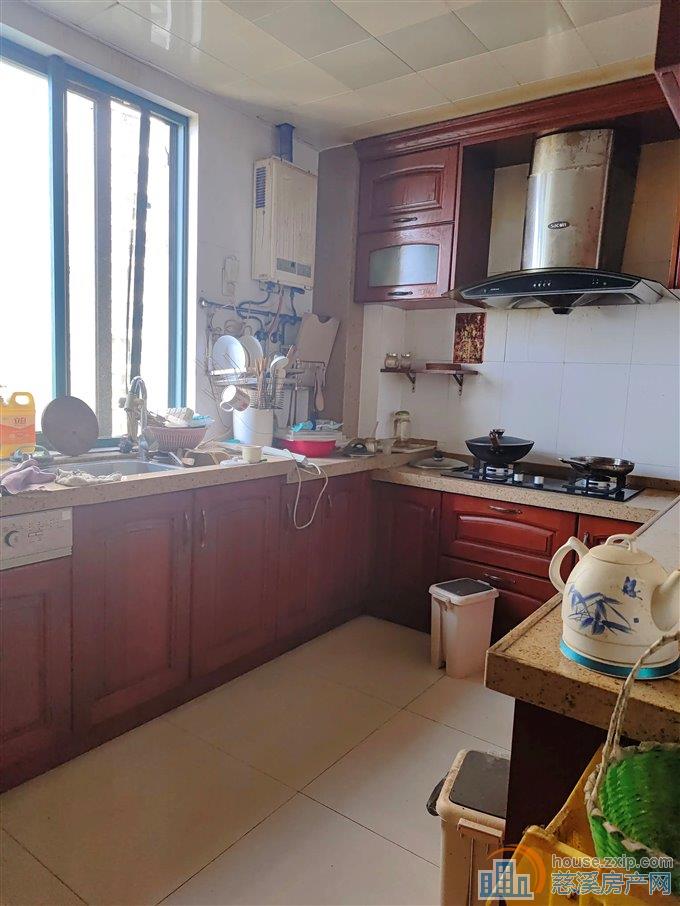 出租东方明珠城4800元/月