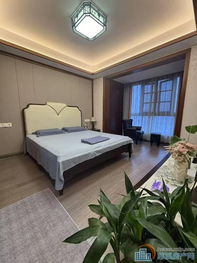 峙山庄园层佳128平朝南精装139.8万