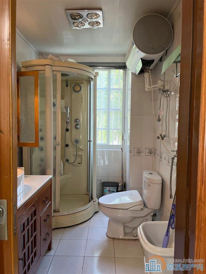 出租万江华庭2700元