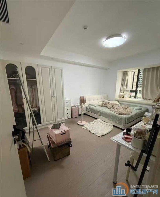 紫阙台119平方精装修195万直接房源