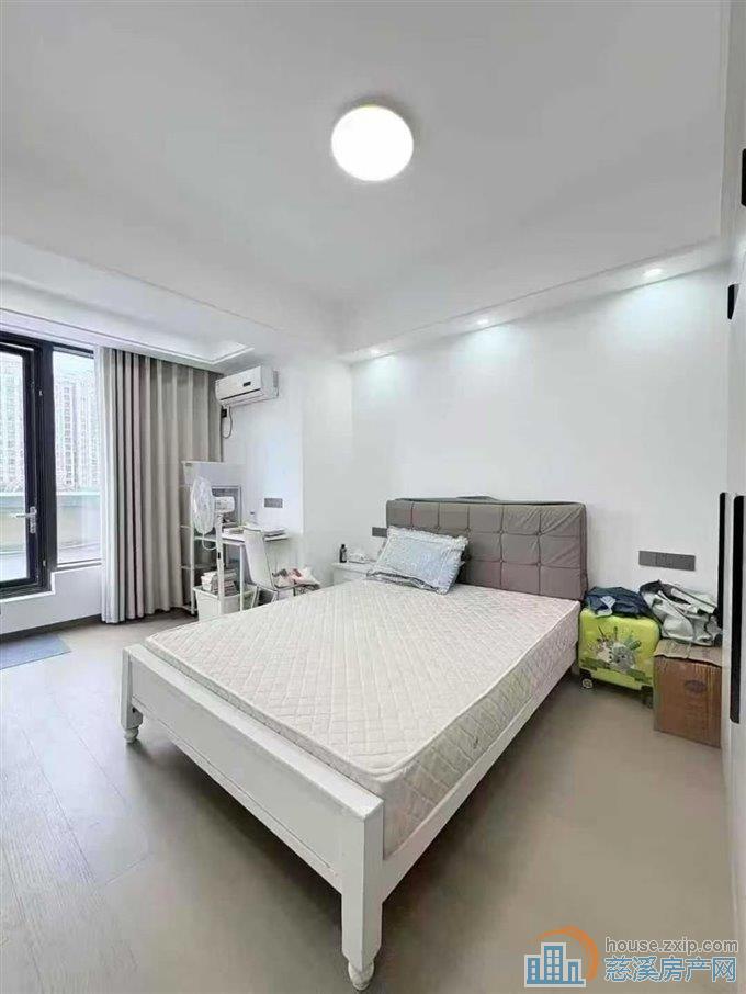 界牌142平方车位175万