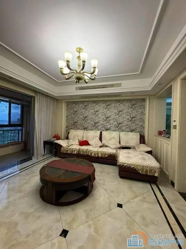 元亨雅园一期小高层143平精装230万