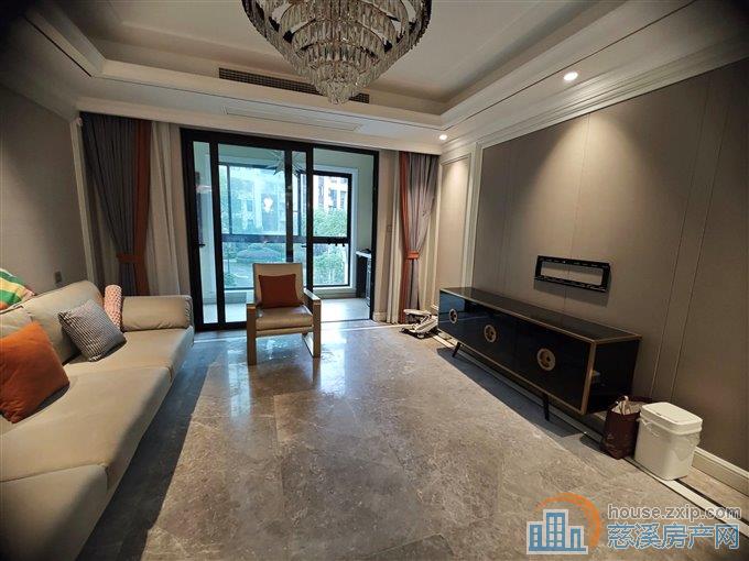 中海湖心半岛花苑1期 洋房 精装 有车位