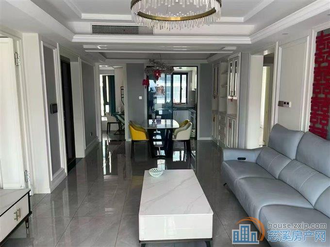 中交盛湖美庐127平精装拎包入住