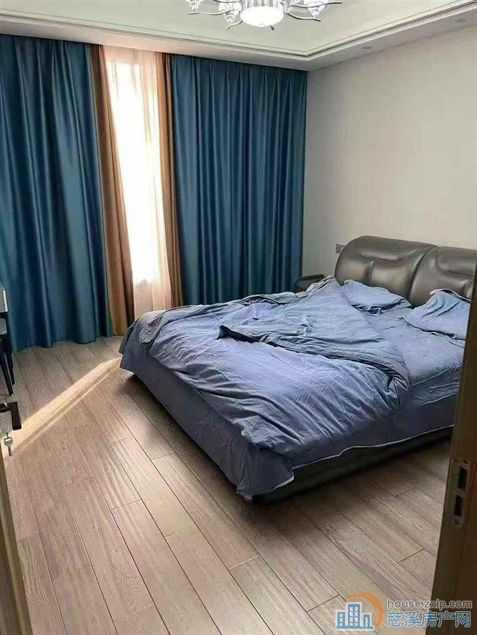 恒厚阳光城二期，143平，精装修198万