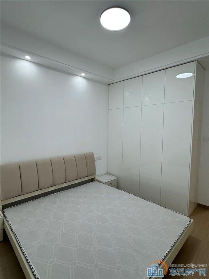 青少年宫路70平115.9万三小上林