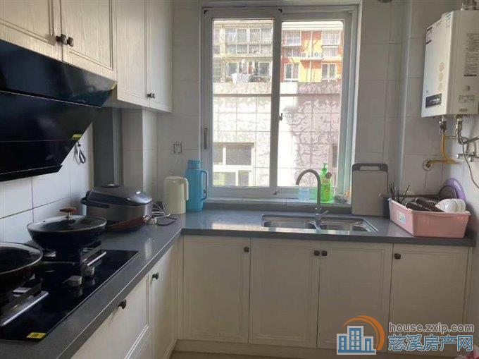 捡漏景和东区89平边套二楼精装架空层