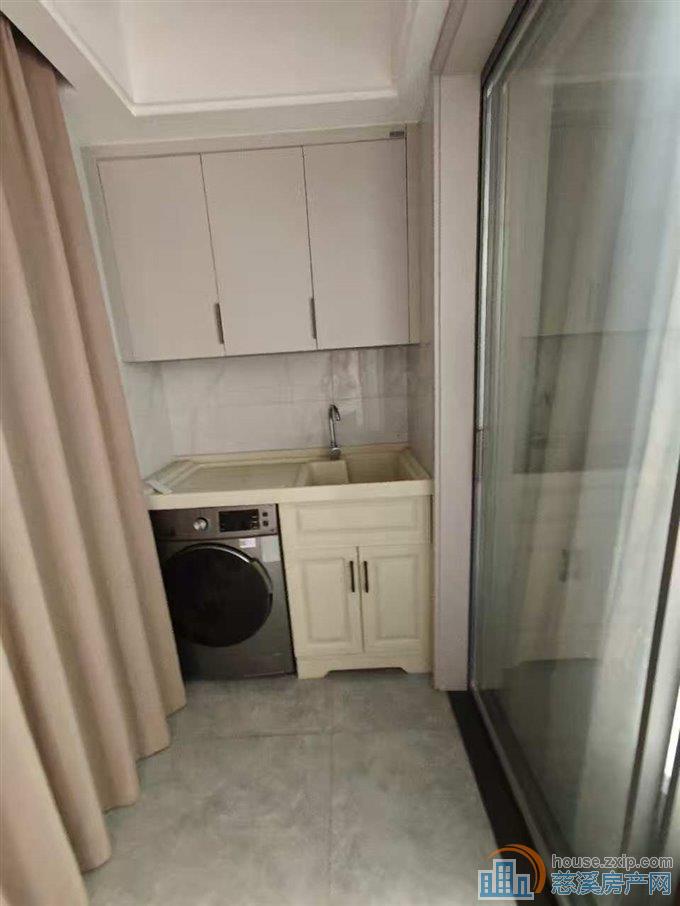 誉林府三室两厅两卫精装修直接房源钥匙在