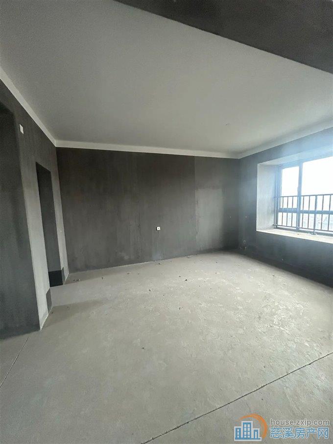 君慈名府 白坯145平方239万带车位