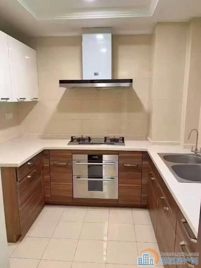 绿城慈园边套大阳台180平豪装398万