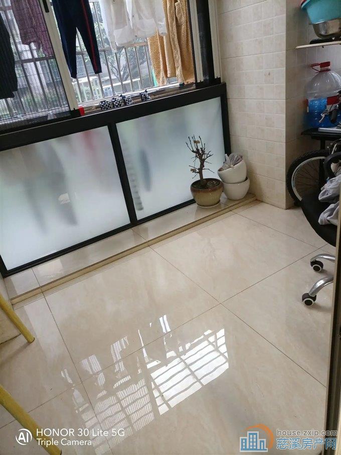 诚心出售界牌新村132平159万