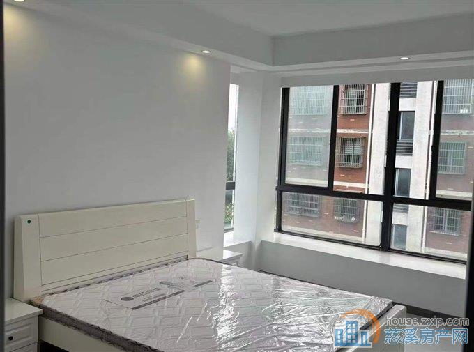 星光家园一期120平3楼三室两厅两卫