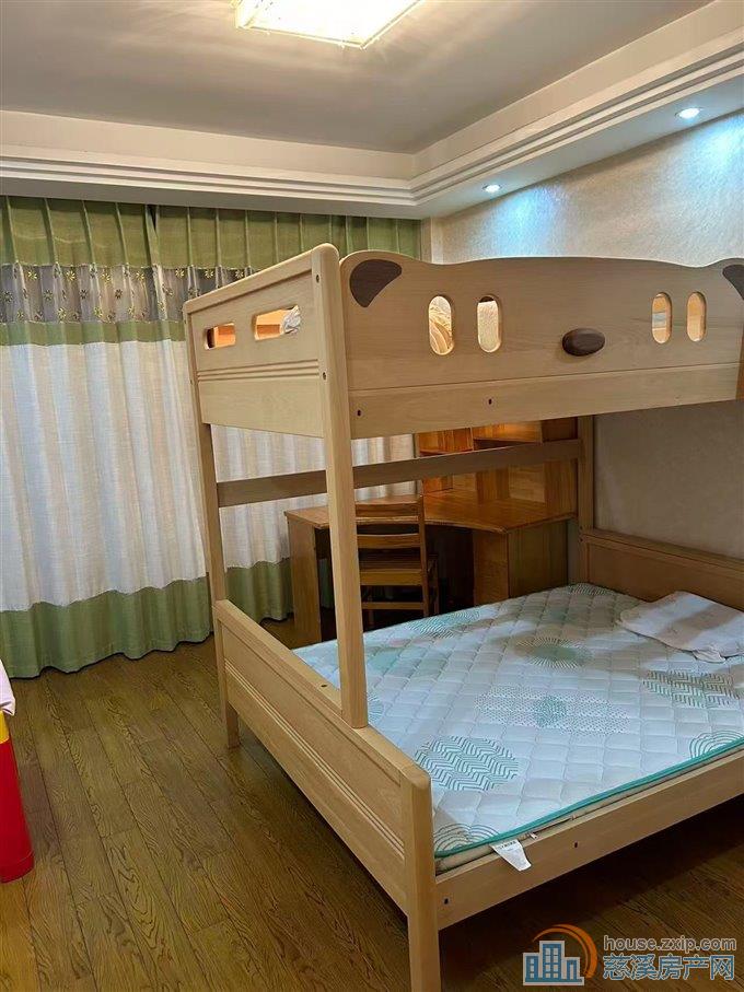 柏顿家园140平米精装3室2厅2卫