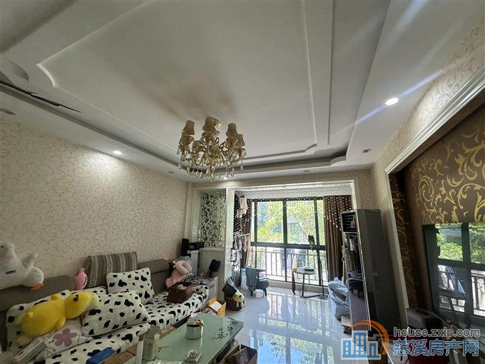 城市桃源90平108万精装修两居室