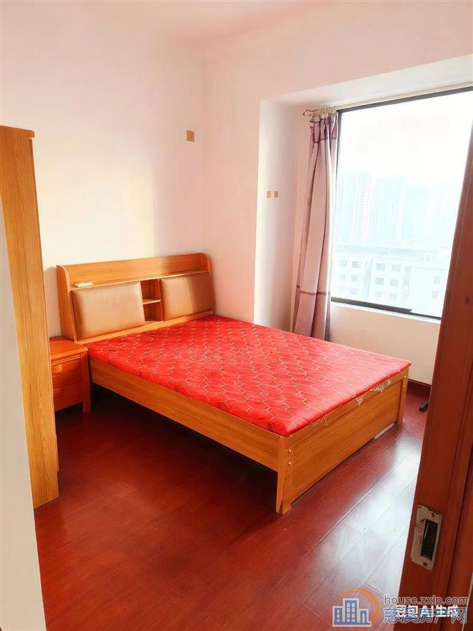 欢乐颂122平三室两厅两卫简单装修