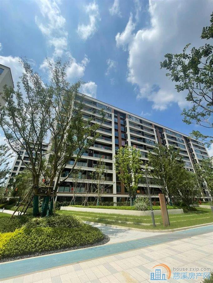 蔚蓝云图黄金楼层3室2卫精装修直接钥匙在