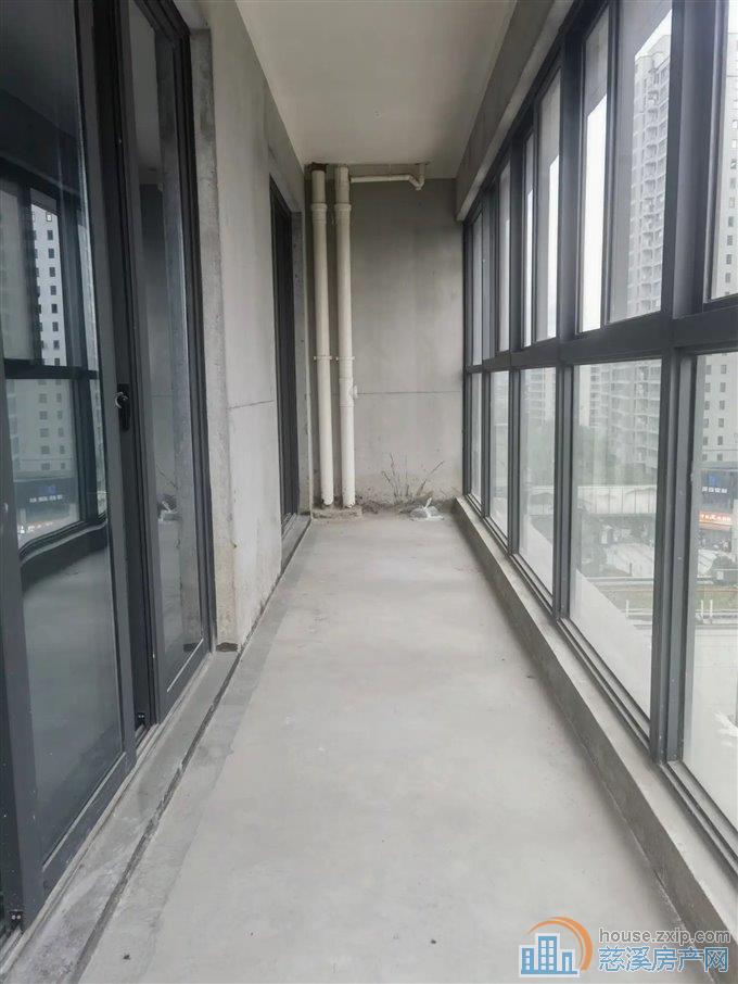 碧桂园悦未来大平层173平238万带车位