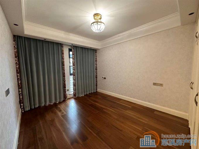 太子湾262平边套好楼层婚房带车位