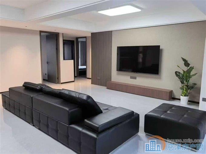 吾悦首府142平三房两厅两卫豪华装修