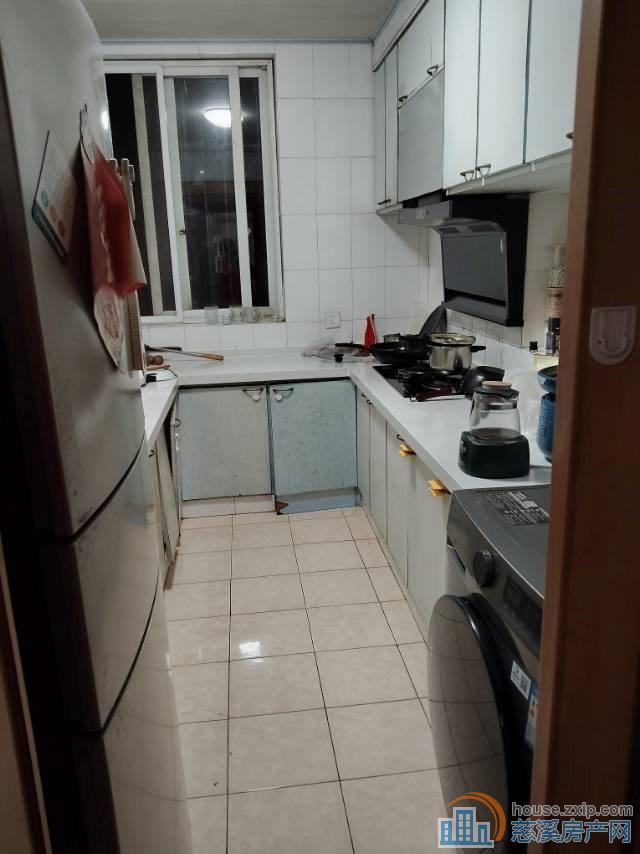 孙塘新村，独家