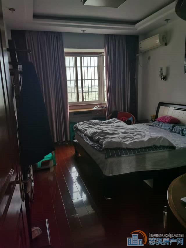 剑南家园精装92平架空层一间