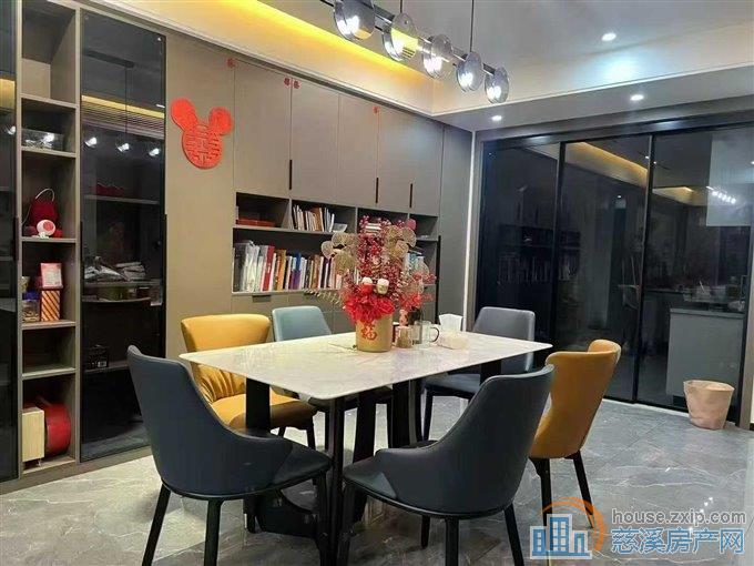 亏血本出售双喜紫园豪华装修送车位直接钥匙