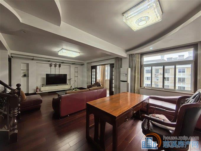 闻涛苑215平145万送车库5复6