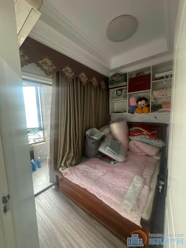 新潮塘南苑60平中等楼层精装车位储藏间