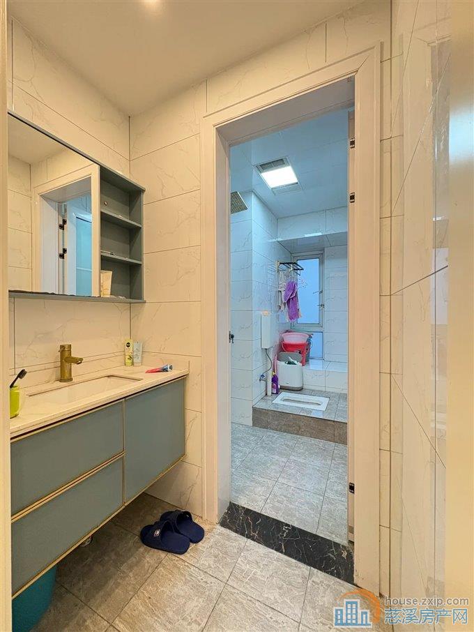 月桂府精装4室142平100万高超性价比