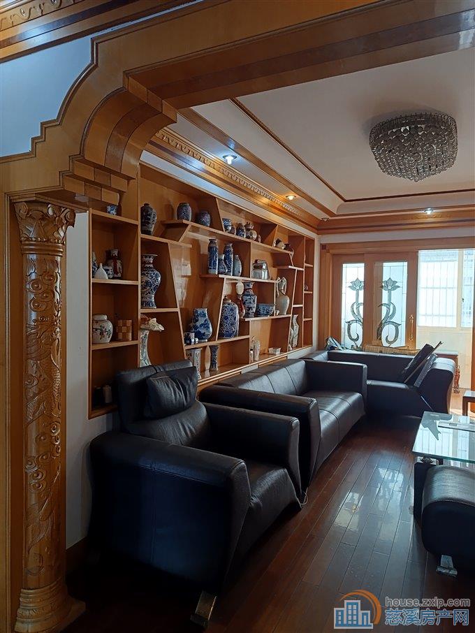 虞波北园中层140平方米142万