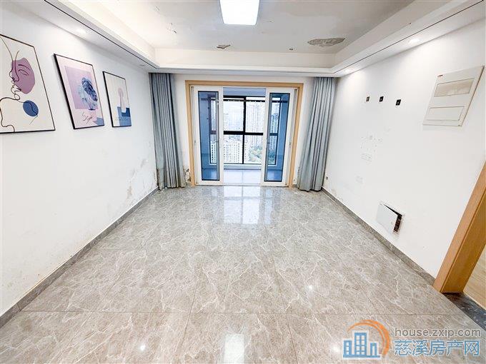 俯院江南北区126平132万单价1出头