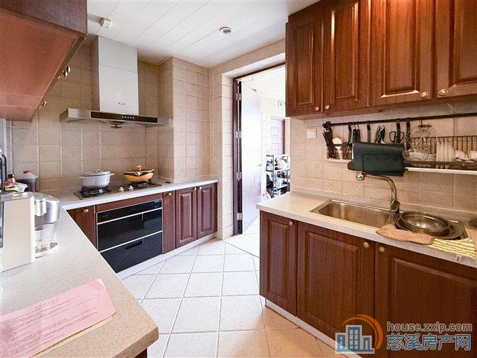 特价 金地鸿悦黄金楼层,精装全配