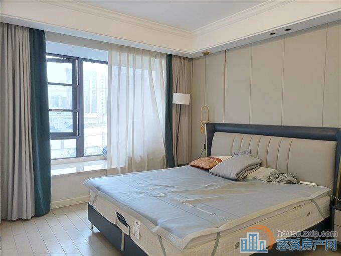 泊江府125平236万满五唯一精装修