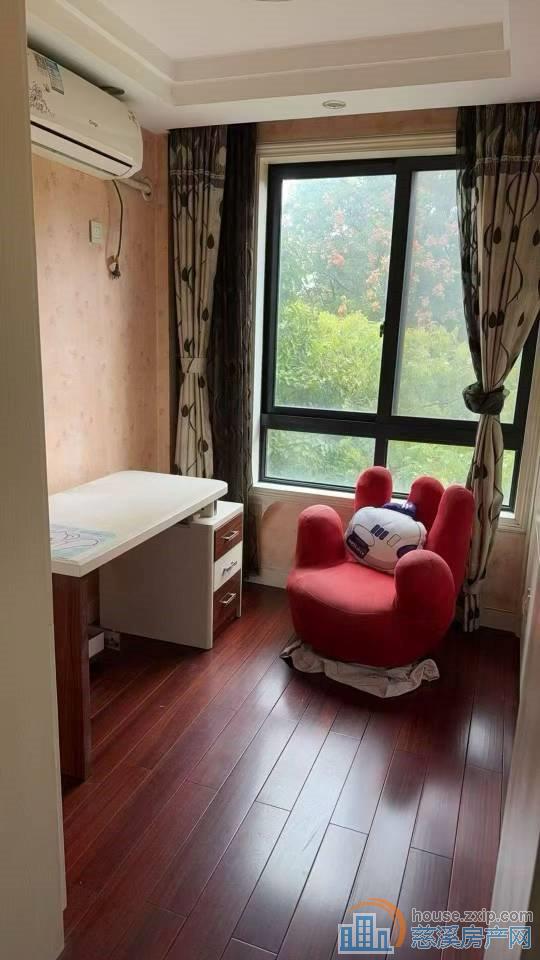 城市桃源90平电梯精装好楼层满2年