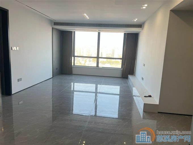 复地二期127平160万全新精装修