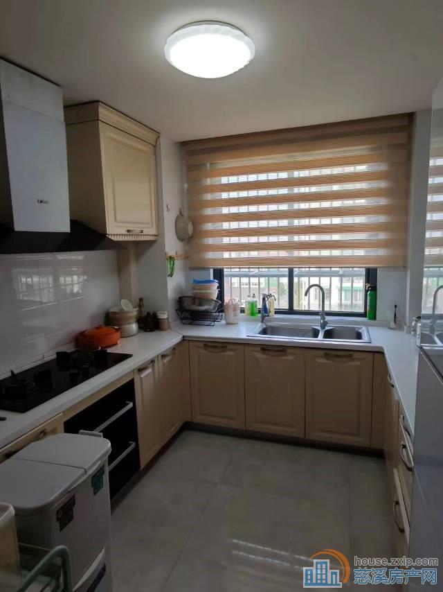 嘉和名苑177平四房两厅两卫好楼层精装