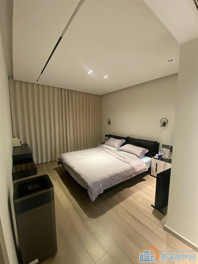 江樾潮启   精装