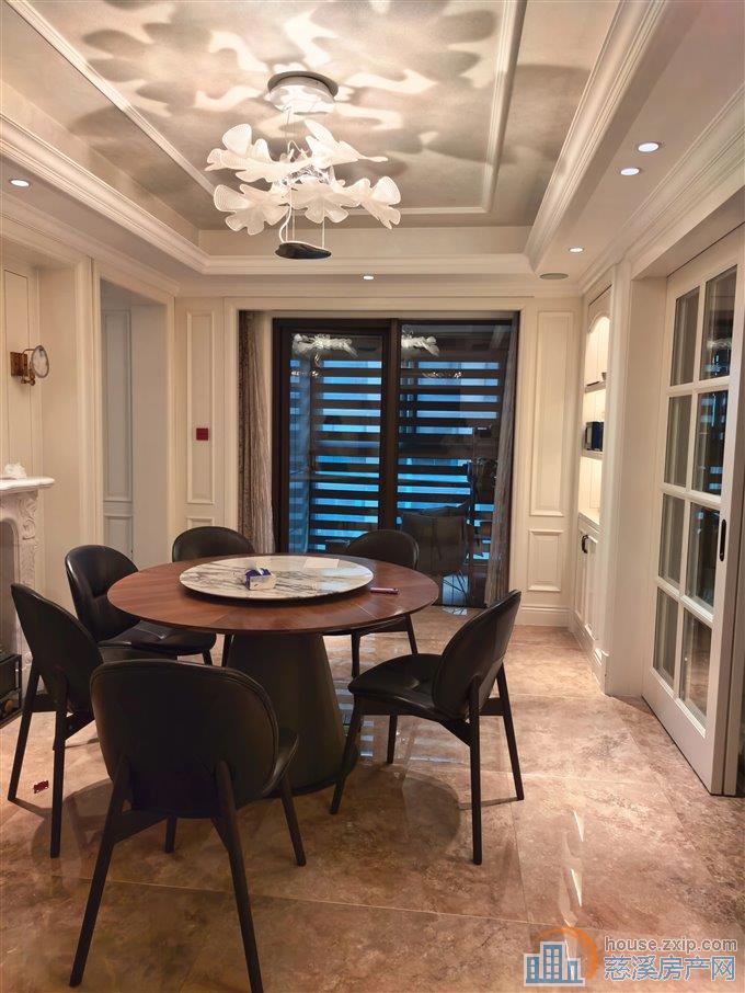 玫瑰园 豪华装修 275平 680万