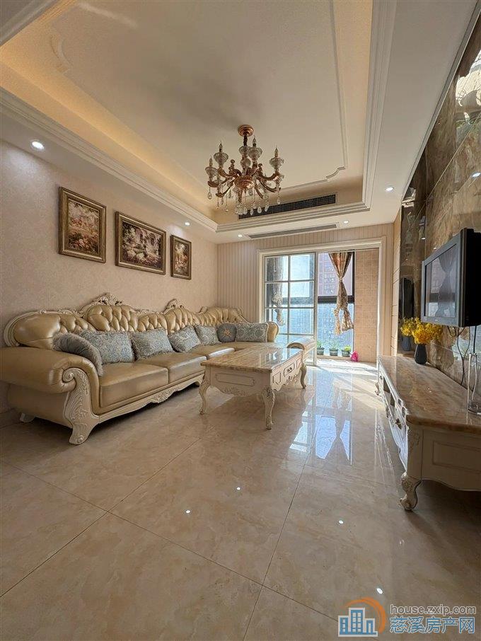 界牌新村 精装修 黄金楼层 带车位杂物间