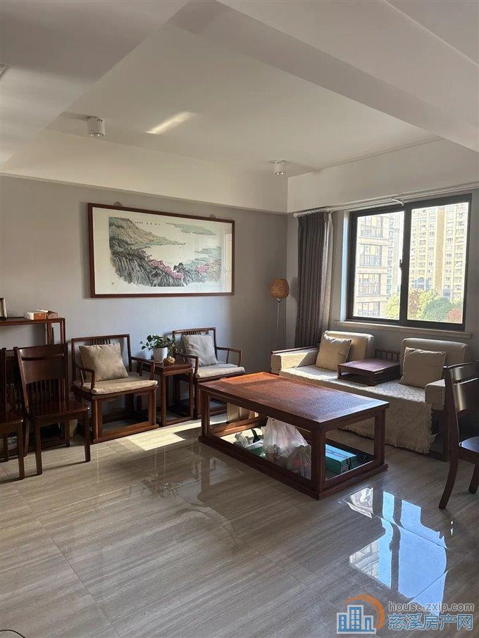 白金湾144平145万精装保养好绿城物业