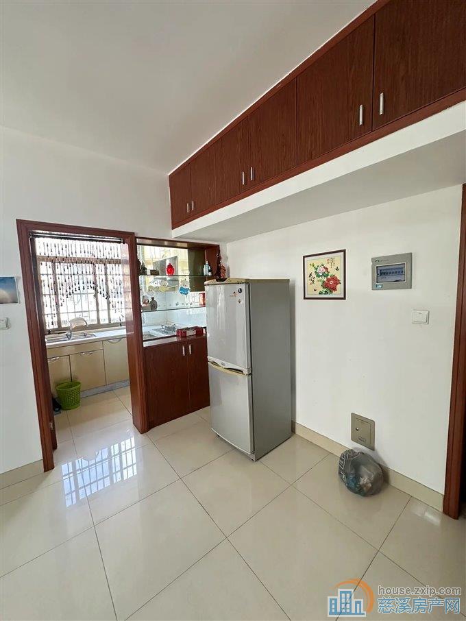 城东新村70平115万上林书包3楼