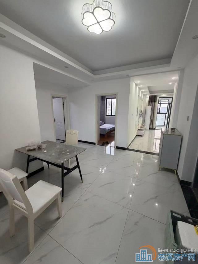 鸣北小区面积105平精装修98万