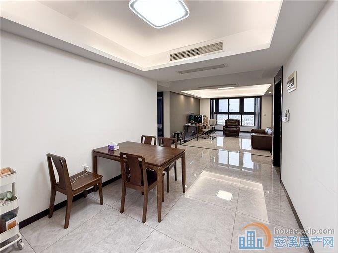 金仕华庭101平155万满五唯一免个税