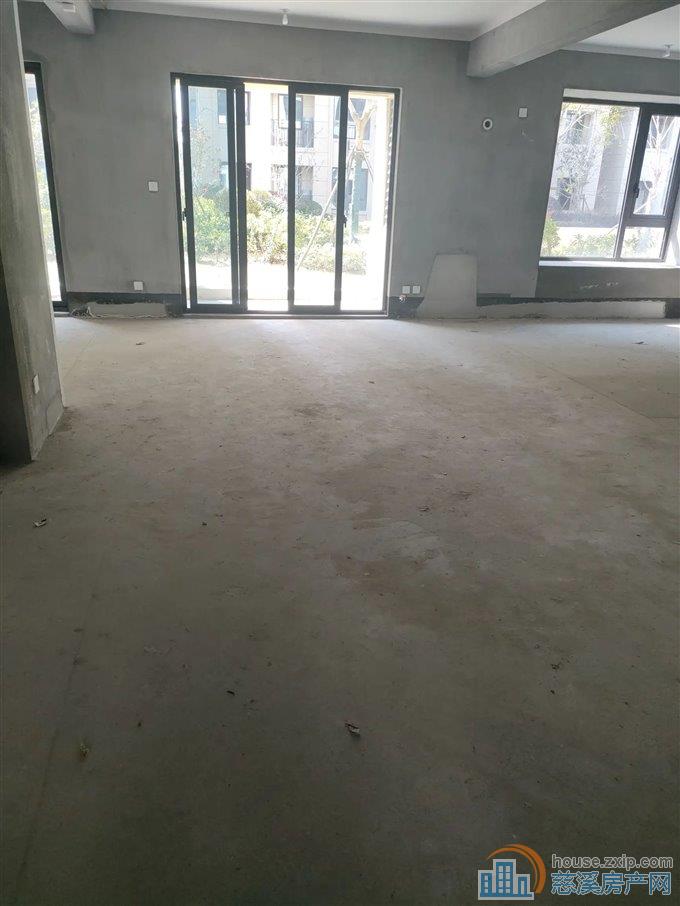 青溪云庐 一楼带花园 120平方135万