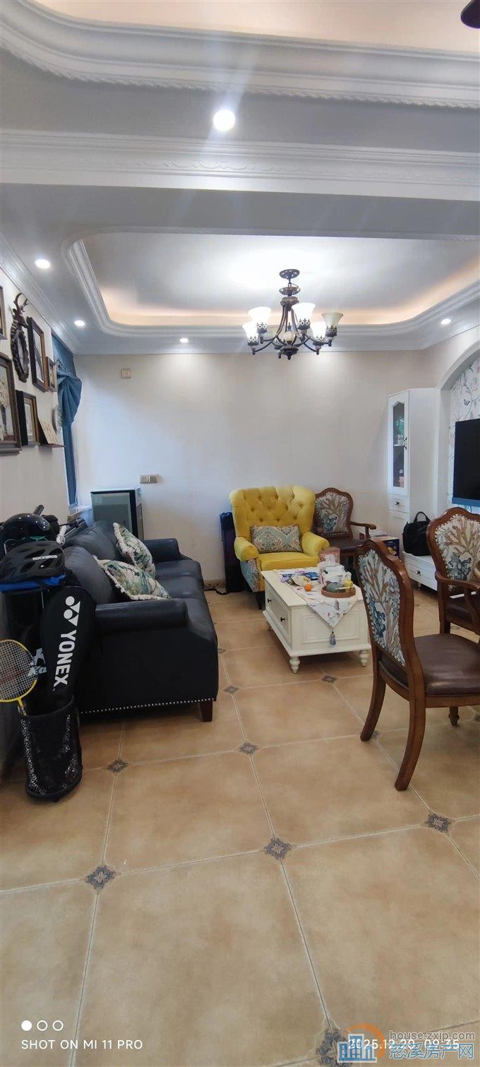 人和家园洋房87平方122万带车位杂物间