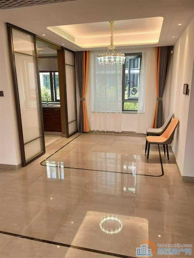 慈澜府一期洋房143平豪装带地暖280万