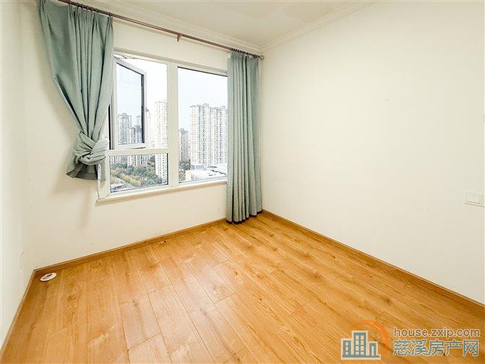 俯院江南北区126平140万黄金楼层