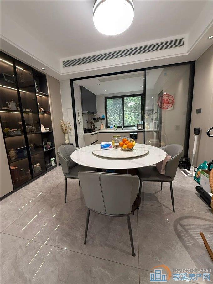 保利俯院江南 精装修 电梯洋房